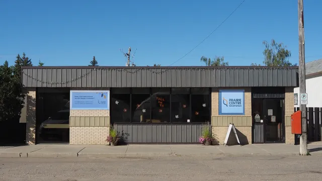 207 Main Street, Elrose, SK exterior