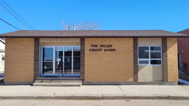 45 Centre Street, Fox Valley, SK exterior
