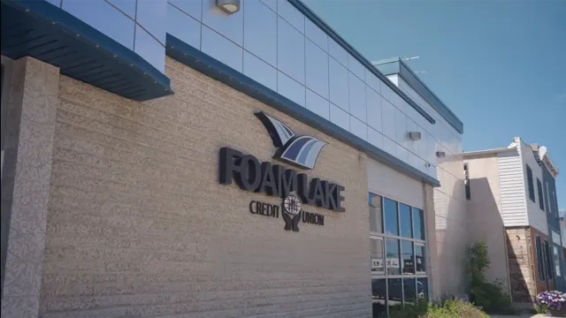 402 Main Street, Foam Lake, SK exterior